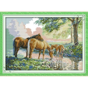 Набор для вышивания крестиком "Лошади у ручья" D434