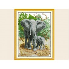 Набор для вышивания крестиком "Слоненок с мамой" D548
